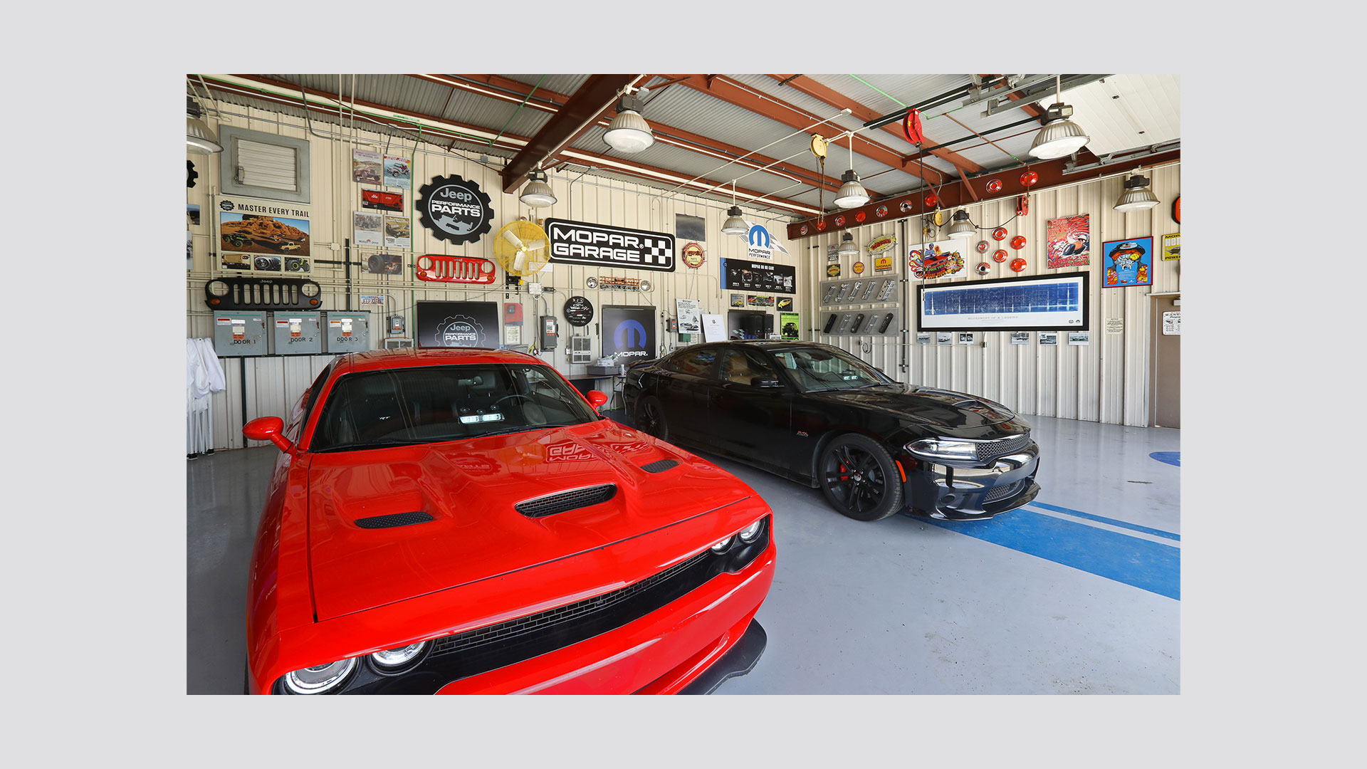 Image of Mopar Garage internal view